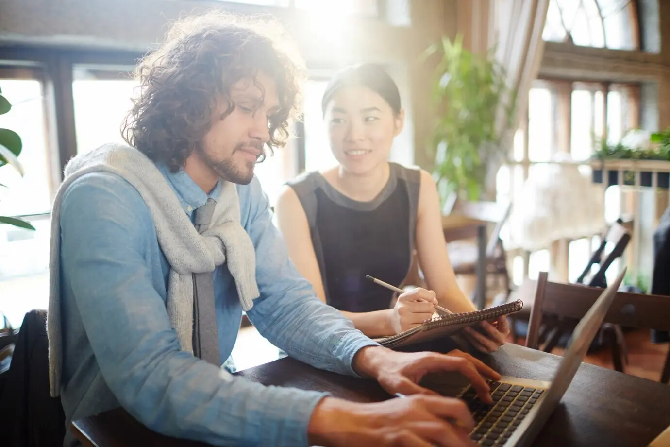 Пожалуйста, предоставьте исходное описание для перефразирования.